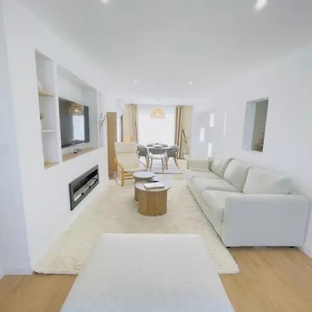 Le Luxury - 8 Voyageurs - Parking Et Wifi 别墅