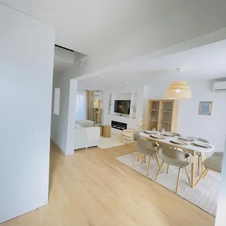 Le Luxury - 8 Voyageurs - Parking Et Wifi